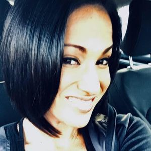 Meet your Posher, Dana